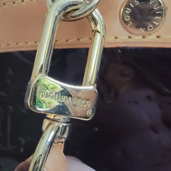 Louis Vuitton Brea MM - Picture 4 of 13